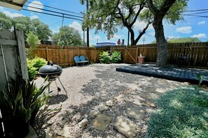The Dogwood | Terrace/patio