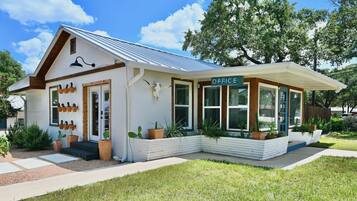 Façade de lâhĂ©bergement