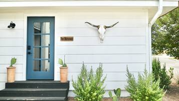 Pintu masuk interior