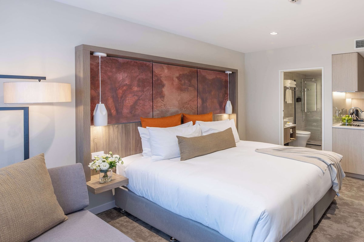 Zimmer (King) | 1 Schlafzimmer, Bettwäsche aus ägyptischer Baumwolle