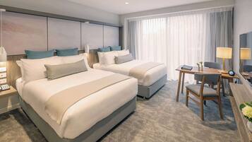 尊榮雙床房 | 埃及棉床單、高級寢具、客房內保險箱、書桌