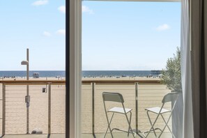 Suite, 1 King Bed with Sofa bed, Balcony, Ocean View | Balcony