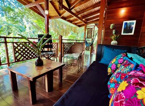 Villa Deluxe, plusieurs lits, piscine privée | Coin séjour