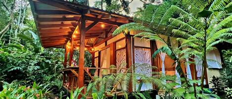 2 bedrooms, Egyptian cotton sheets, premium bedding, in-room safe