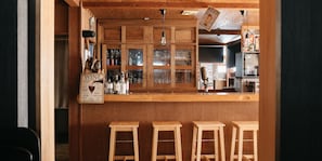 Bar (on property) - ALP Lodge (Hakuba)