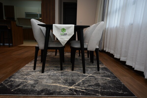Dining - Luxurious One bedroom apartment (Kilimani)
