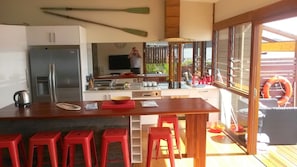 Fridge, microwave, oven, stovetop - Absolute Waterfront: Turners River House Hawkesbury River.WOBBY BEACH (Little Wobby)