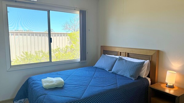 3 makuuhuonetta, Wi-Fi, vuodevaatteet, pääsy pyörätuolilla