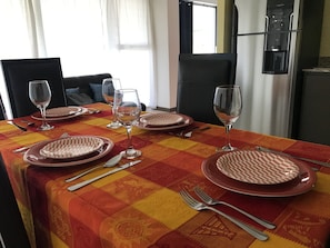 Dining - Condo Studio PDG Being on TOP ! (Alta Vista)