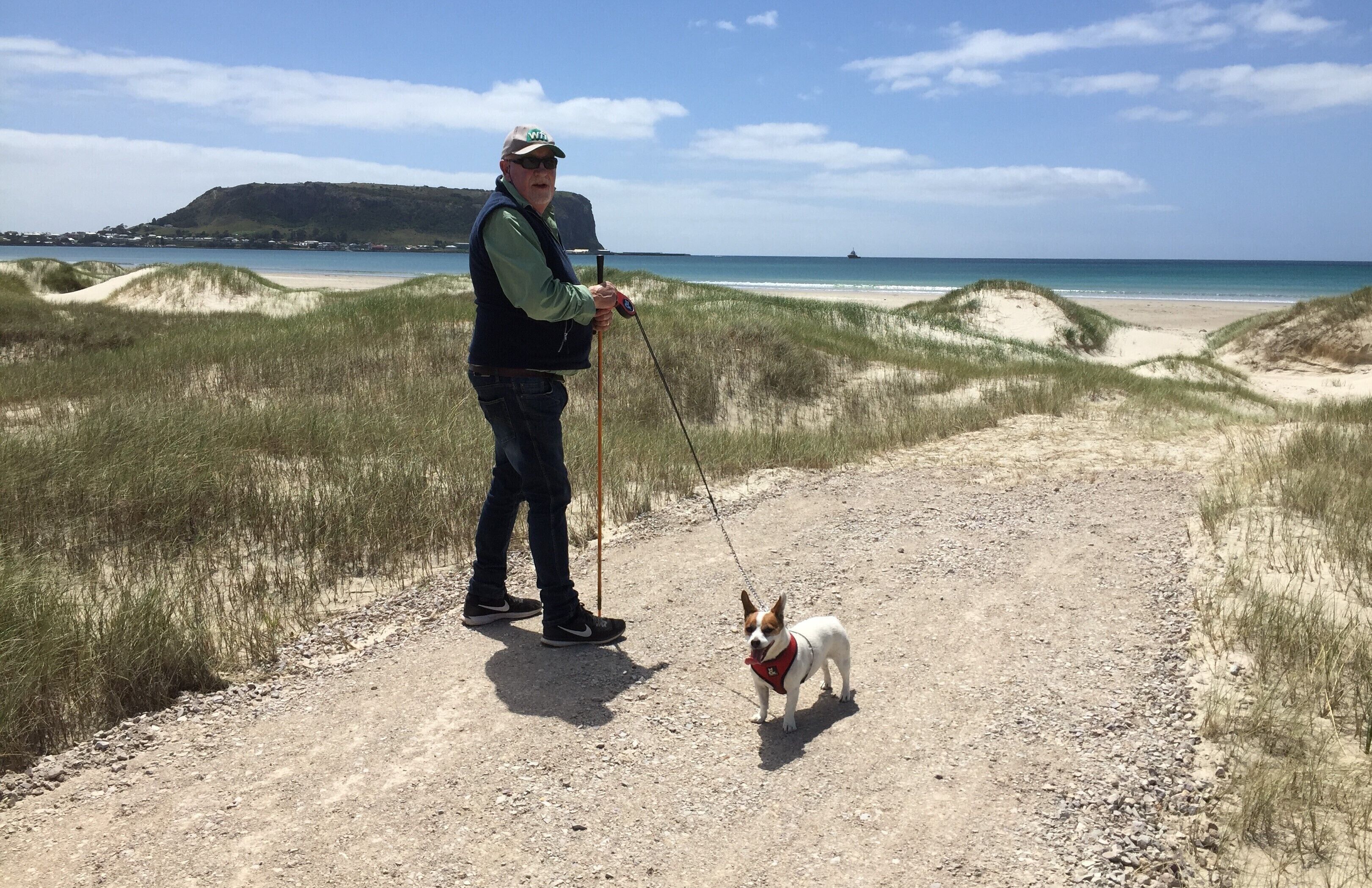 Chaises longues, serviettes de plage