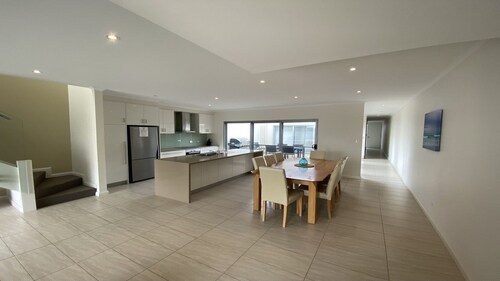 Waves at Jurien, Villa 3