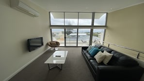 Living area - Waves at Jurien, Villa 3 (Jurien Bay)