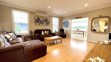 Smart TV, DVD player, video library