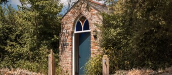 Kingfisher Barn, prisbelönt, fantastiskt läge, privat badtunna, tennisbana