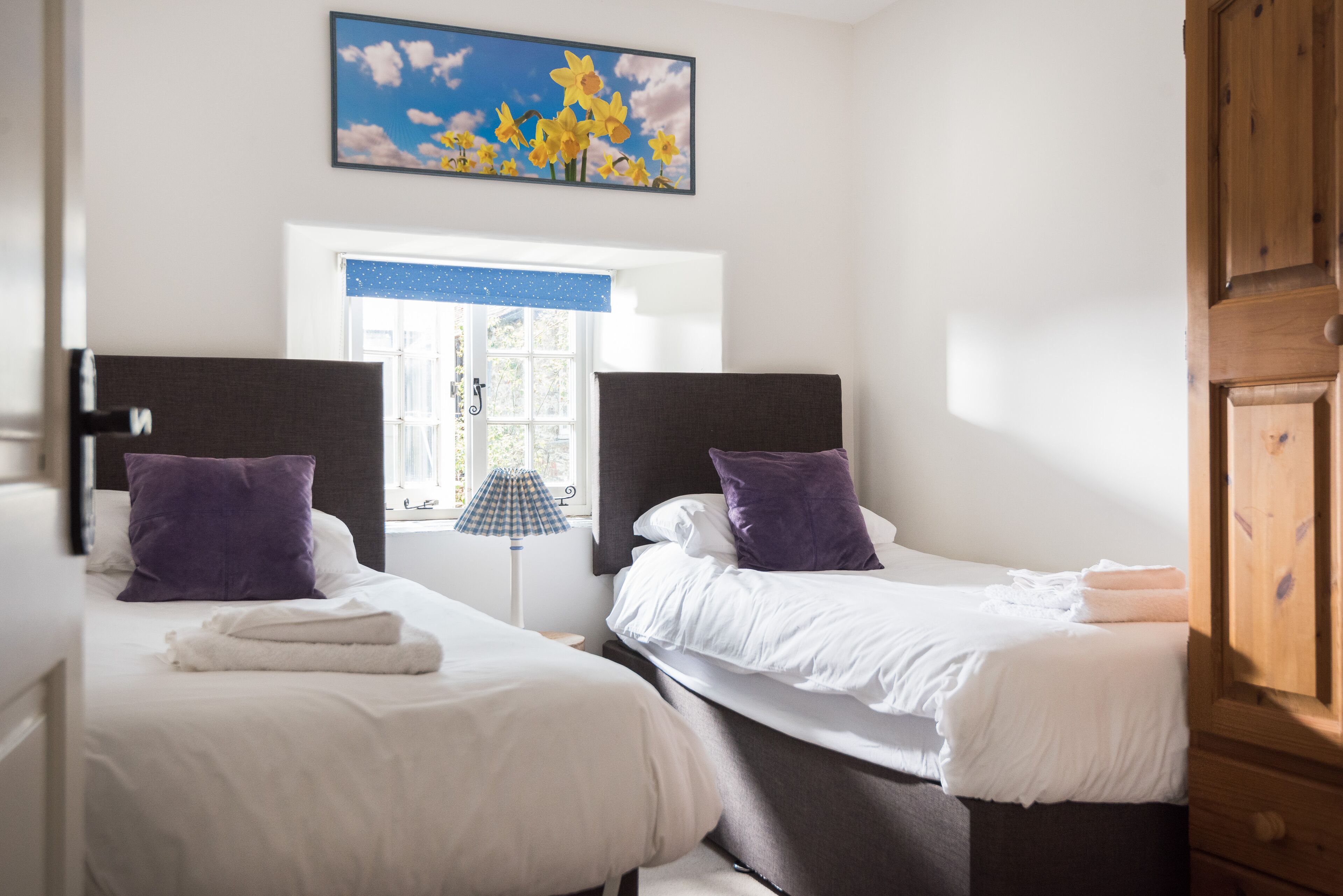 Blue bedroom which can be configured as king size double or twin singles