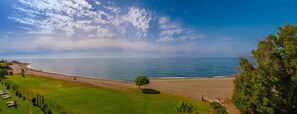 On the beach, sun-loungers, beach towels - 212 Lux-Serv Apart-Estepona, 2-B'room, All Year 28c, 20m Heated Pool. Sea Views (Estepona)