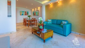 Living area - Deep Blue Condos - 102 (Isla Mujeres)