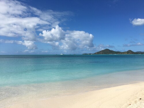 Williams Estate in Sunny Antigua