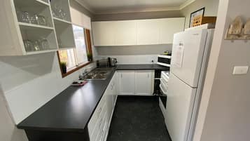 Een magnetron, een oven