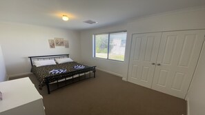 4 slaapkamers, wifi, beddengoed
