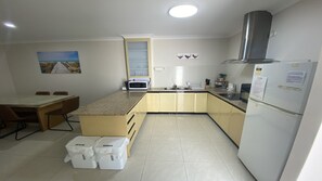 Kühlschrank, Mikrowelle