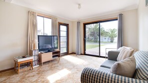 Smart TV - Perfect family holiday (Berrara)