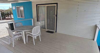 Budget Accommodation Close To The Beach