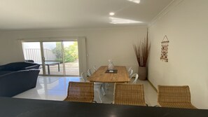 Interior - Welcome to Unit 23 Seafront Estate, located within a stunning complex right in the heart of Jurien B (Jurien Bay)