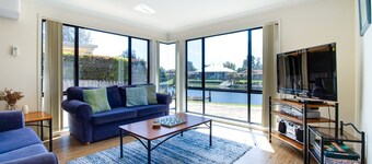 Waterfront Getaway in Sussex