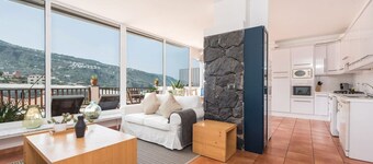 Vistas mar y Teide, terraza, wifi, concierge en villa [apt B]