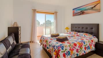 1 soverom, strykejern/-brett, wi-fi (inkludert) og sengetøy