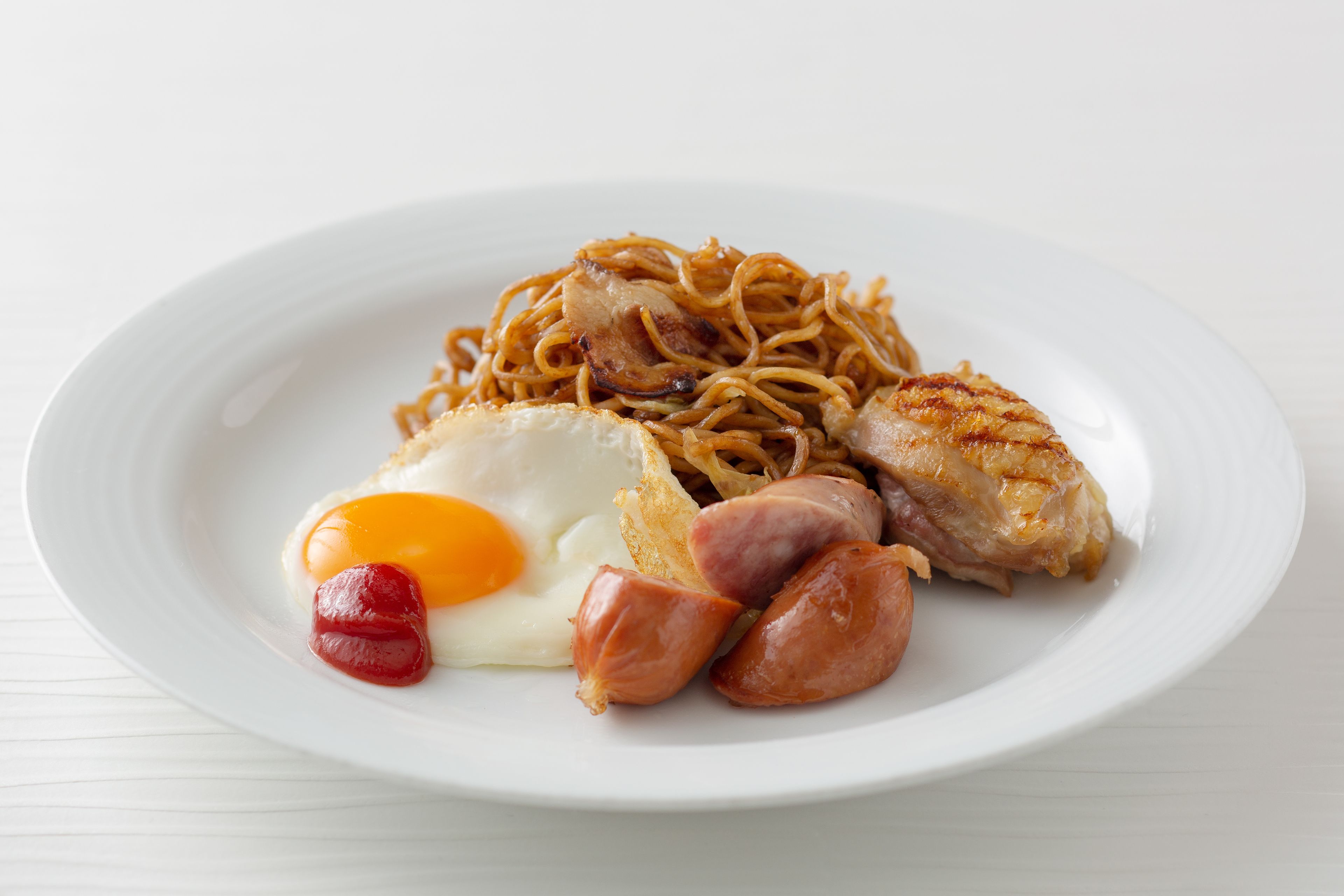 daily buffet breakfast for a fee