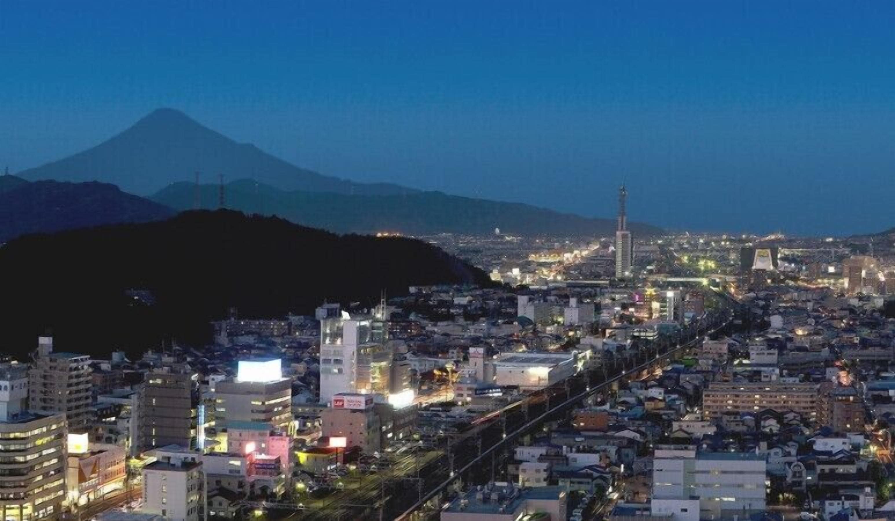 1 bedroom, premium bedding, in-room safe, desk