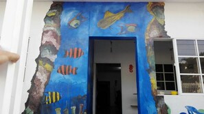 تفاصيل الفندق من الخارج