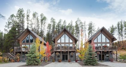 Beau chalet avec vue sur la montagne, parc national des Glaciers