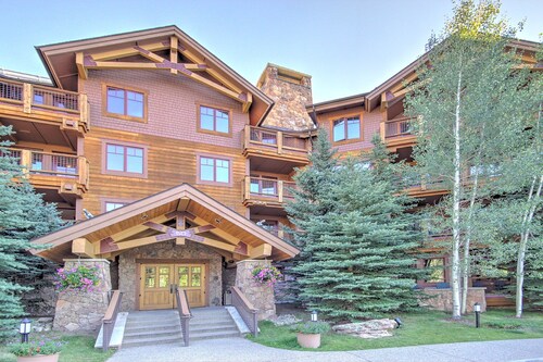 LUXURIOUS 1,400 SQFT TOWN HOME, SKI-IN, WALK TO GONDOLA AND MAIN ST BRECKENRIDGE