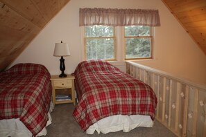 2 bedrooms, WiFi, bed sheets - Secluded Rustic Cabin in the Woods with Distant Water View (Stonington)