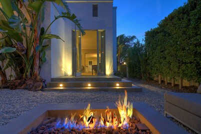 Designer West Hollywood Home. Steps from Melrose & The Grove. HSR25-000712