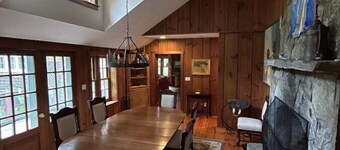 Bromley  Farmhouse close to skiing and hikes