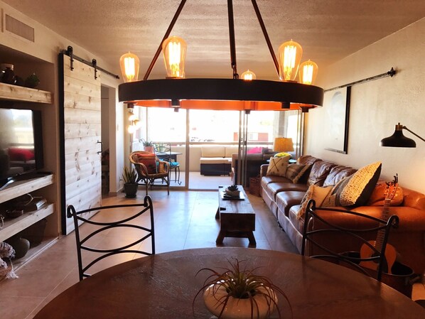 TV, Netflix, DVD player, ping pong