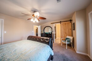 3 habitaciones, tabla de planchar con plancha y wifi gratis 