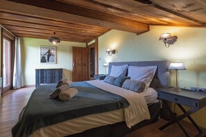 4 soverom, strykejern/-brett og wi-fi (inkludert)