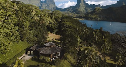 ***** Maison privée de deux chambres avec une vue imprenable sur la baie d'Opunohu