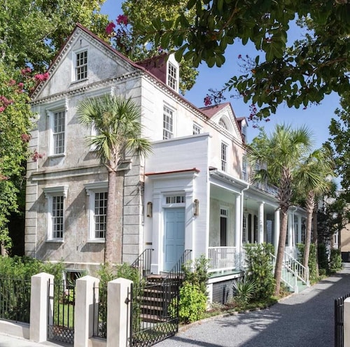 Casa Zoë | Grand Sparrow House