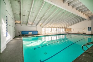Piscine intérieure