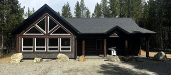 Wolf Den - tre soverom hus, soveplass til 10