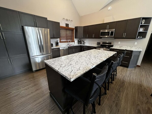 Fridge, microwave, oven, dishwasher