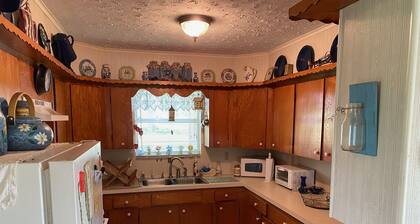 PrĂšs de Fayetteville, Round Top, Columbus: Peaceful Country Setting