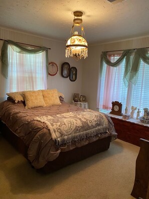 2 bedrooms, in-room safe, WiFi, bed sheets