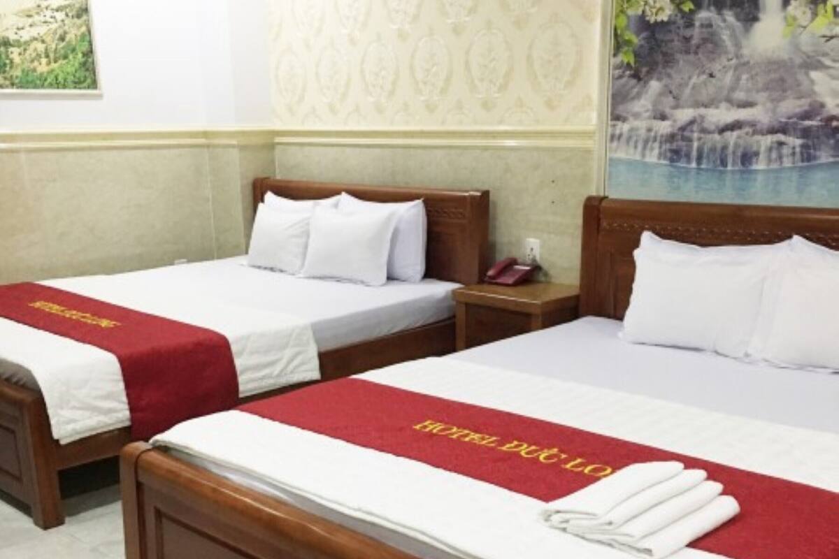 Family Room | Desk, free WiFi, bed sheets